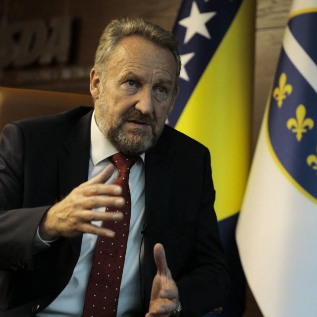 Bakir Izetbegović vraća se u predsjedništvo ?!
